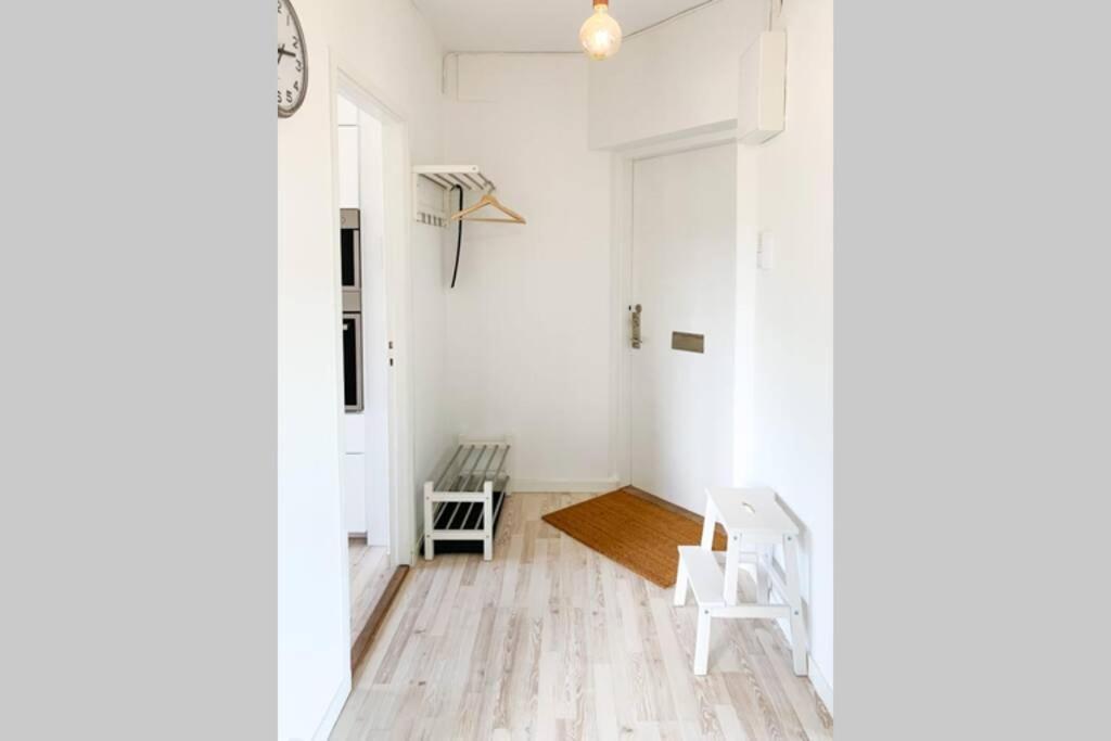 Toppmodern Familjelaegenhet Naera Slott Och Langviksbadet Apartment