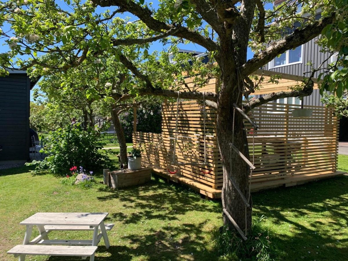 Toppmodern Familjelaegenhet Naera Slott Och Langviksbadet Apartment
